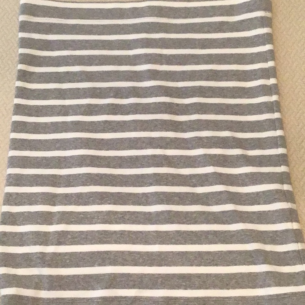 👠 3 for $15 - Gap pencil skirt